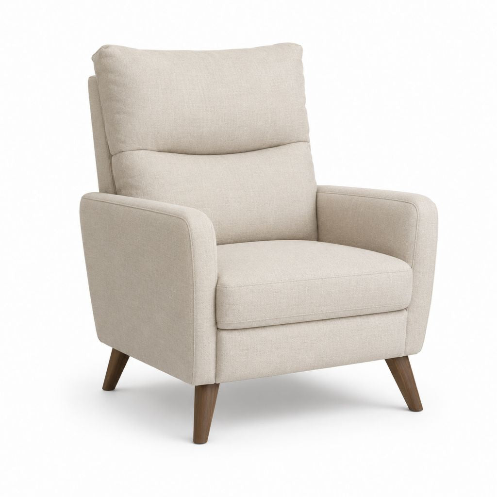 Fauteuil rembourré beige avec dossier haut, accoudoirs et jambes en bois brun noyer, 82 × 88 × 102 cm
